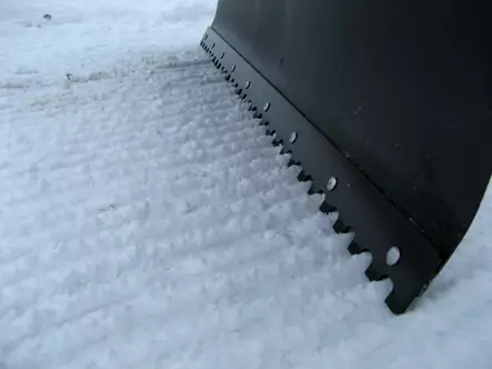 Hammastettu kulutusterä Iron Baltic V-aura 150cm G2 - Mönkijän puskulevyjen lisävarusteet - AN-1407 - 1